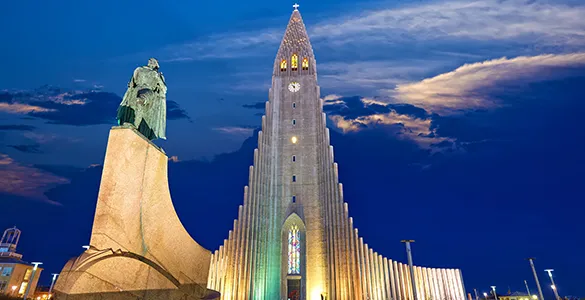 top-reykjavik-experiences-best-tours-&-tips-for-winter-travel-mid-content-4